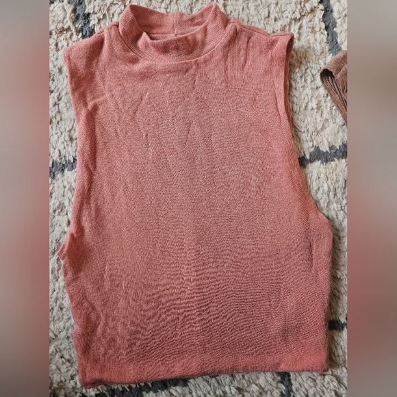 Reformation Tank Bundle Xs - Picture 2 of 5